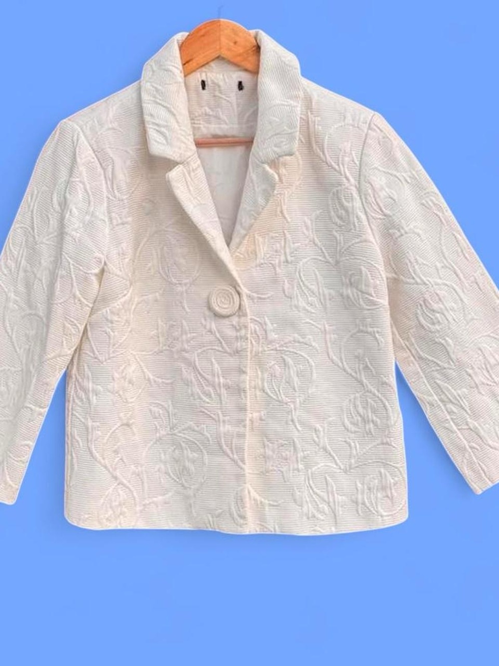 Women’s white floral Textured Single-Button Blazer